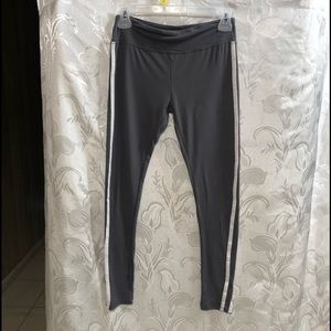 EMME JORDAN LIGHT GRAY LEGGINGS SIZE S